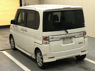 DAIHATSU TANTO 2010