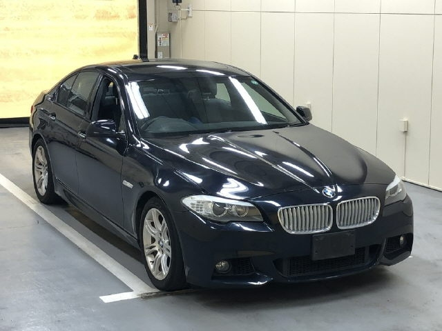 BMW 5 SERIES 2013