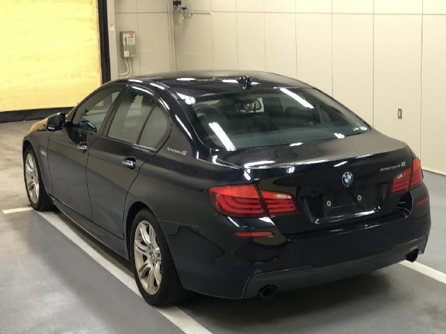 BMW 5 SERIES 2013