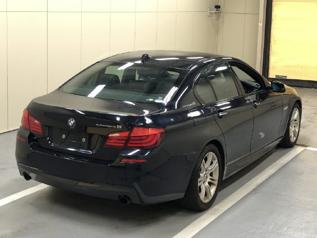 BMW 5 SERIES 2013