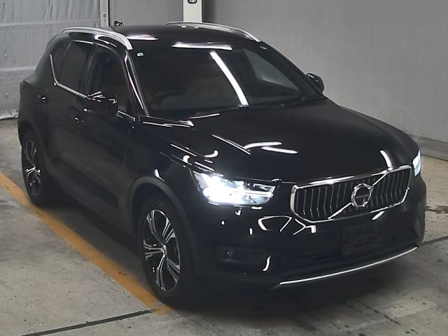 VOLVO XC40 2021