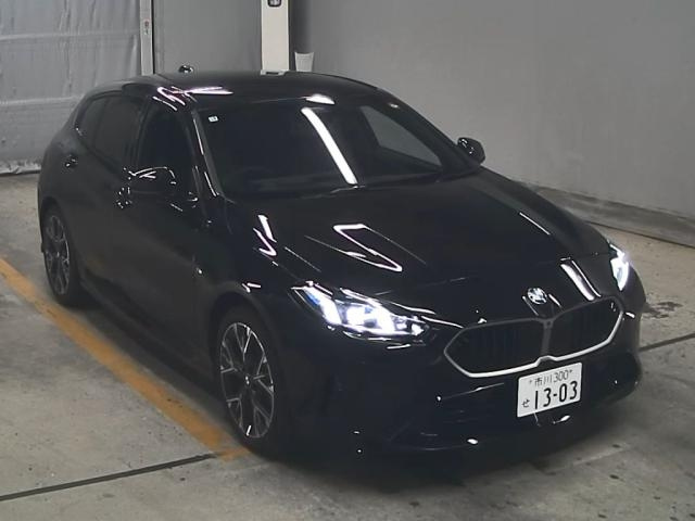 BMW 1 SERIES 2025