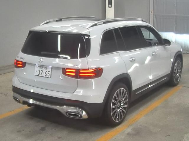 MERCEDES BENZ GLB 2023