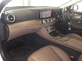 MERCEDES BENZ E CLASS 2022