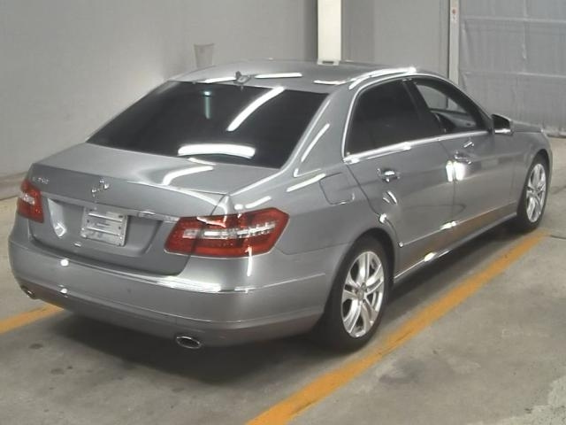 MERCEDES BENZ E CLASS 2011