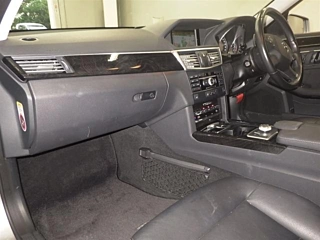 MERCEDES BENZ E CLASS 2011