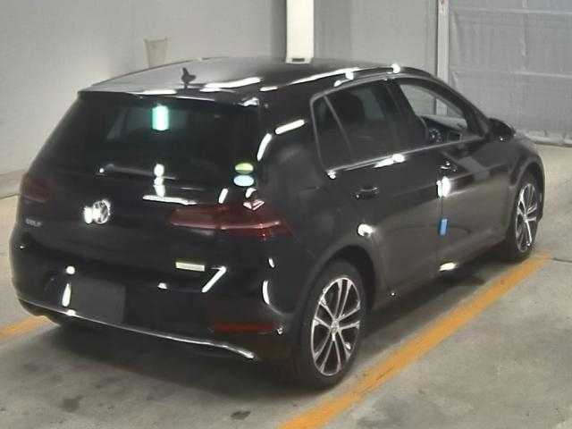VOLKSWAGEN GOLF 2020