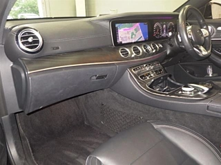 MERCEDES BENZ E CLASS 2020