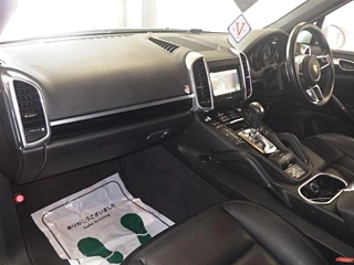 PORSCHE CAYENNE 2016
