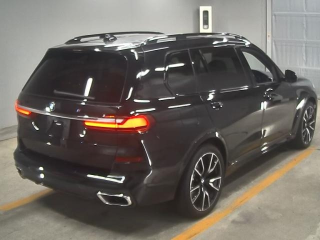 BMW X7 2022