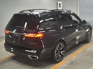 BMW X7 2022