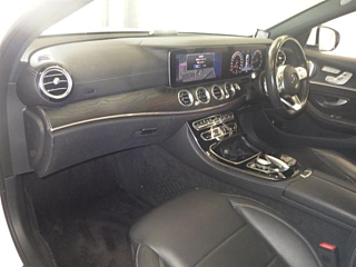 MERCEDES BENZ E CLASS 2018