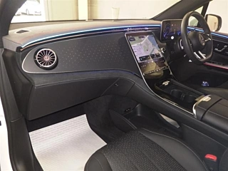 MERCEDES BENZ EQS 2024