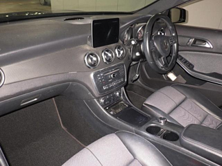 MERCEDES BENZ GLA CLASS 2017