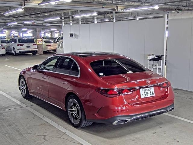 MERCEDES BENZ E CLASS 2024