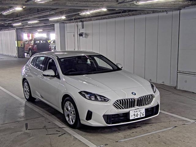 BMW 1 SERIES 2024