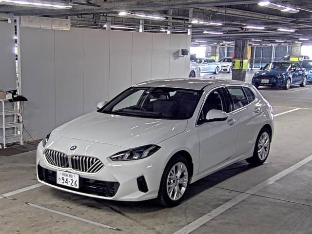 BMW 1 SERIES 2024