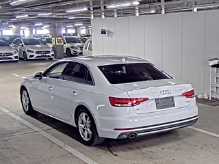 AUDI A4 2016