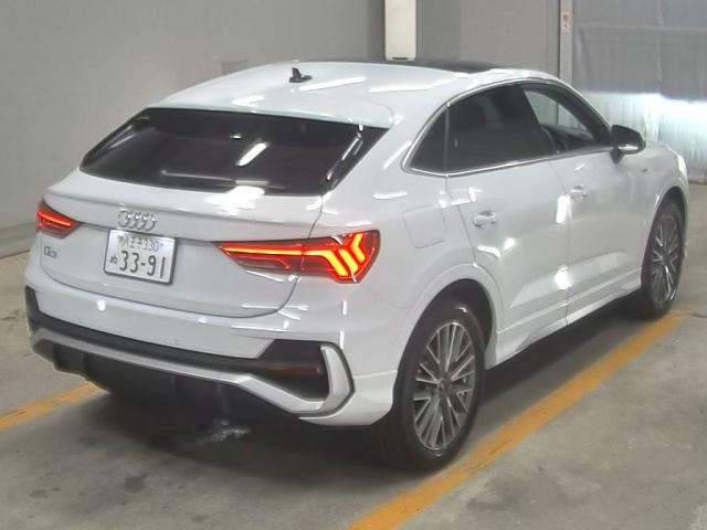 AUDI Q3 2023