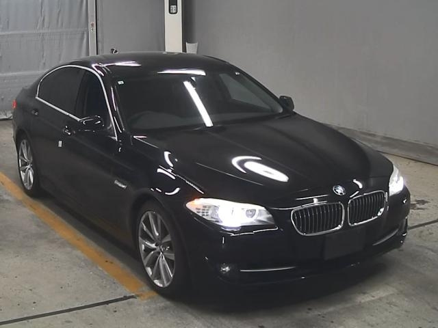 BMW 5 SERIES 2012