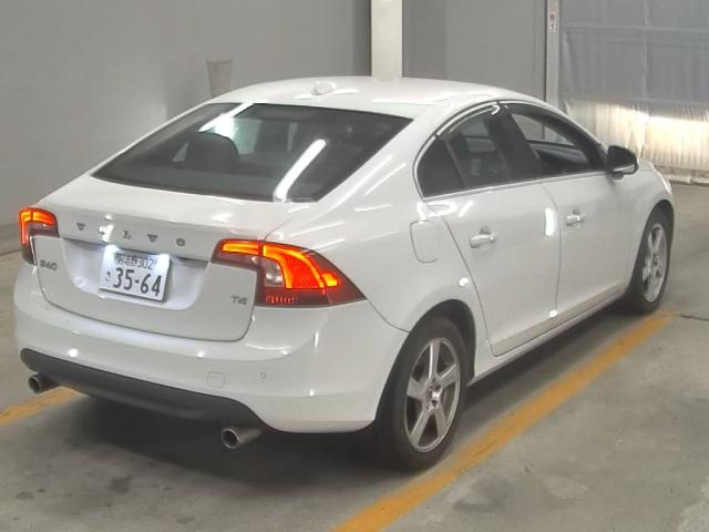 VOLVO S60 2013