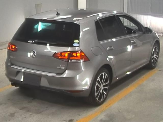 VOLKSWAGEN GOLF 2014