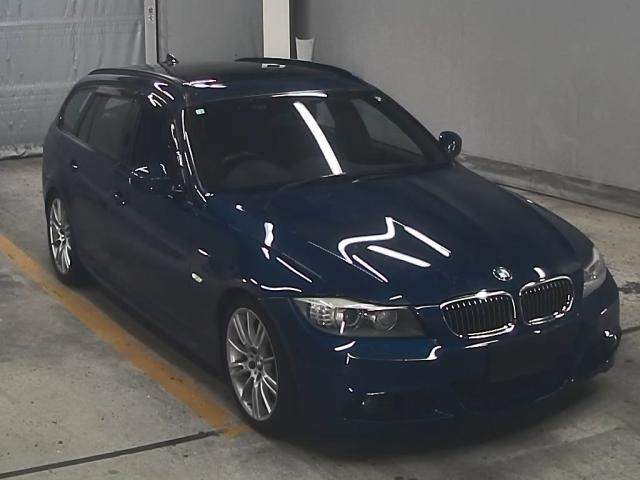 BMW 3 SERIES 2010