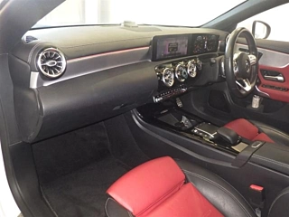 MERCEDES BENZ CLA CLASS 2020