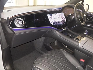 MERCEDES BENZ EQS 2024