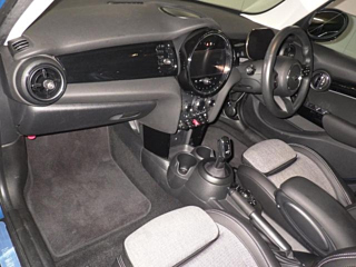 BMW MINI 2022