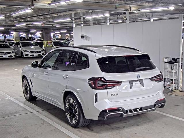 BMW IX3 2022