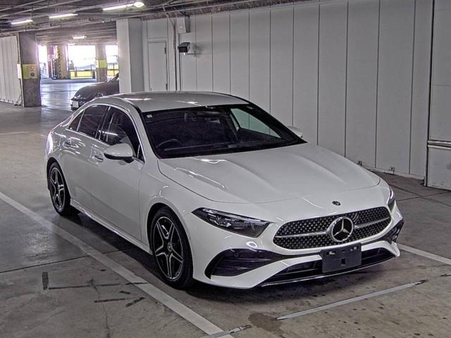 MERCEDES BENZ A CLASS 2023