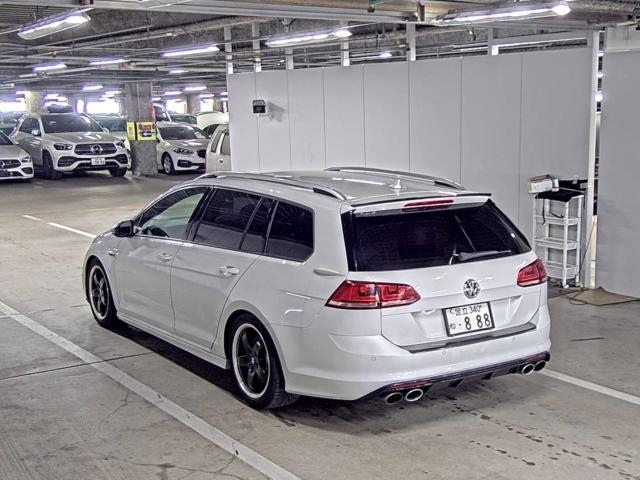 VOLKSWAGEN GOLF VARIANT 2016