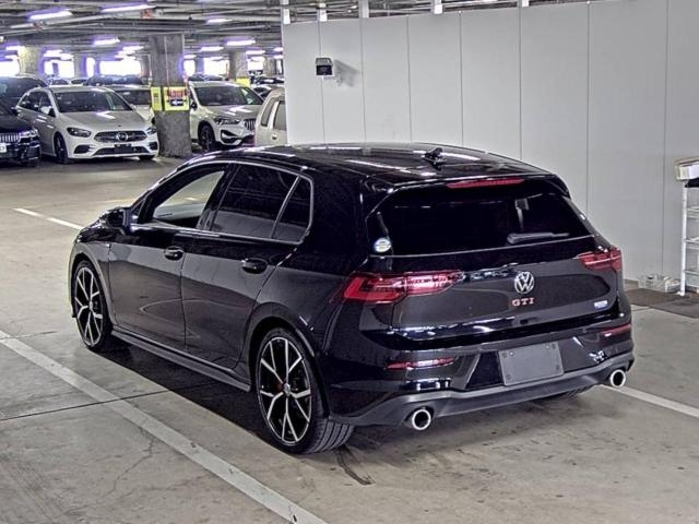 VOLKSWAGEN GOLF 2022