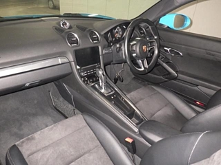 PORSCHE CAYMAN 2018