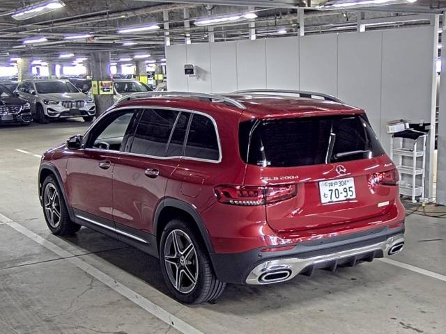 MERCEDES BENZ GLB 2023