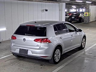 VOLKSWAGEN GOLF 2015