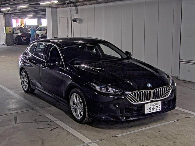 BMW 1 SERIES 2024