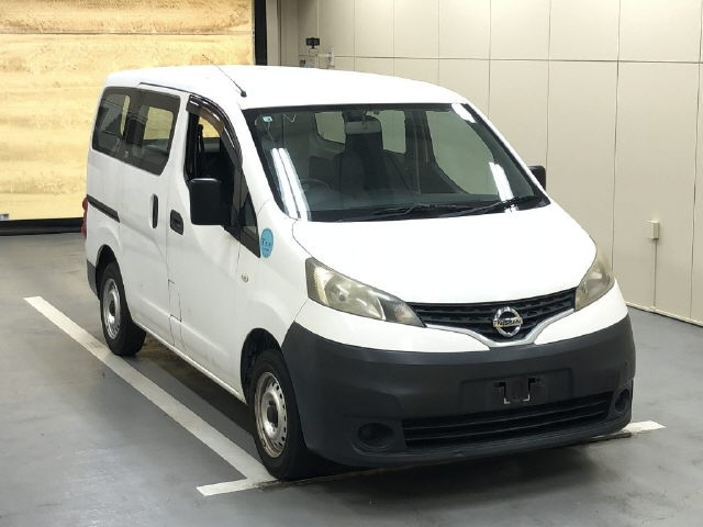 NISSAN NV200 2014