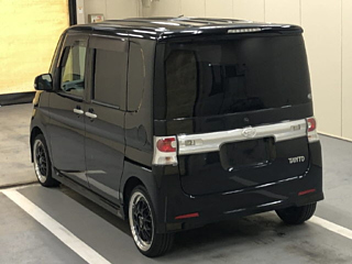 DAIHATSU TANTO 2008