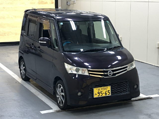 NISSAN ROOX 2011