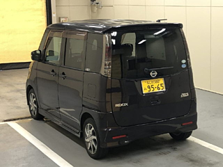 NISSAN ROOX 2011