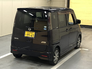 NISSAN ROOX 2011