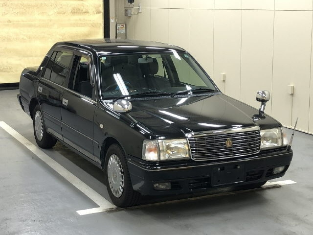 TOYOTA CROWN COMFORT 2016