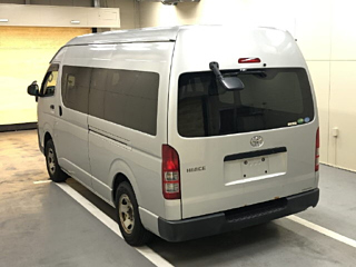 TOYOTA HIACE VAN 2019