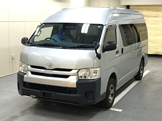 TOYOTA HIACE VAN 2019