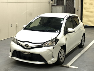 TOYOTA VITZ 2014