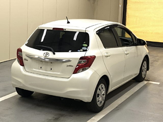 TOYOTA VITZ 2014