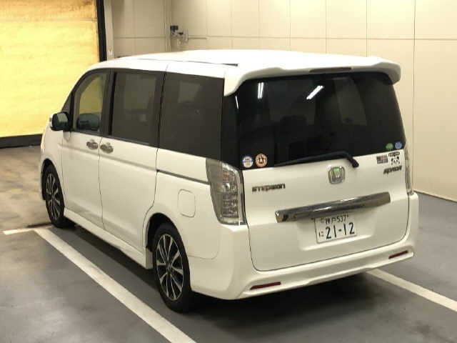 HONDA STEP WAGON 2014