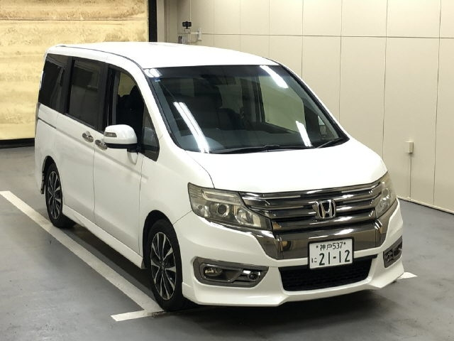 HONDA STEP WAGON 2014